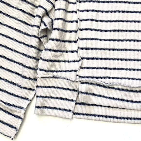 Urban Outfitters BDG Relaxed Striped V-Neck Sweater Size Medium Oversized B11 - Picture 10 of 10